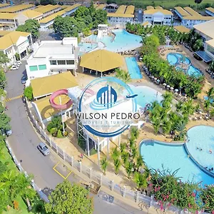 https://lacqua-diroma-parque-i-ii-iii-iv-e-v-cn.caldasnovashotels.com
